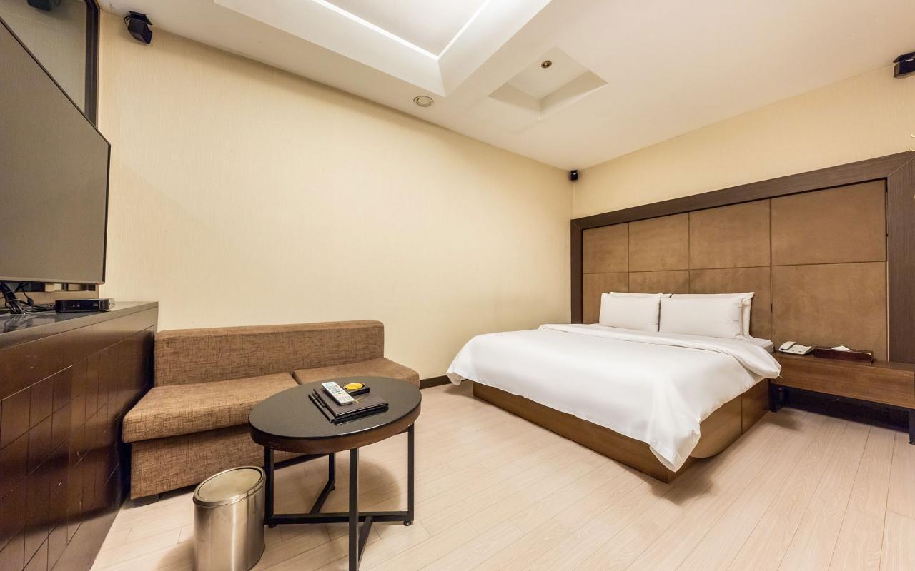 Ritz Seoul Hotel