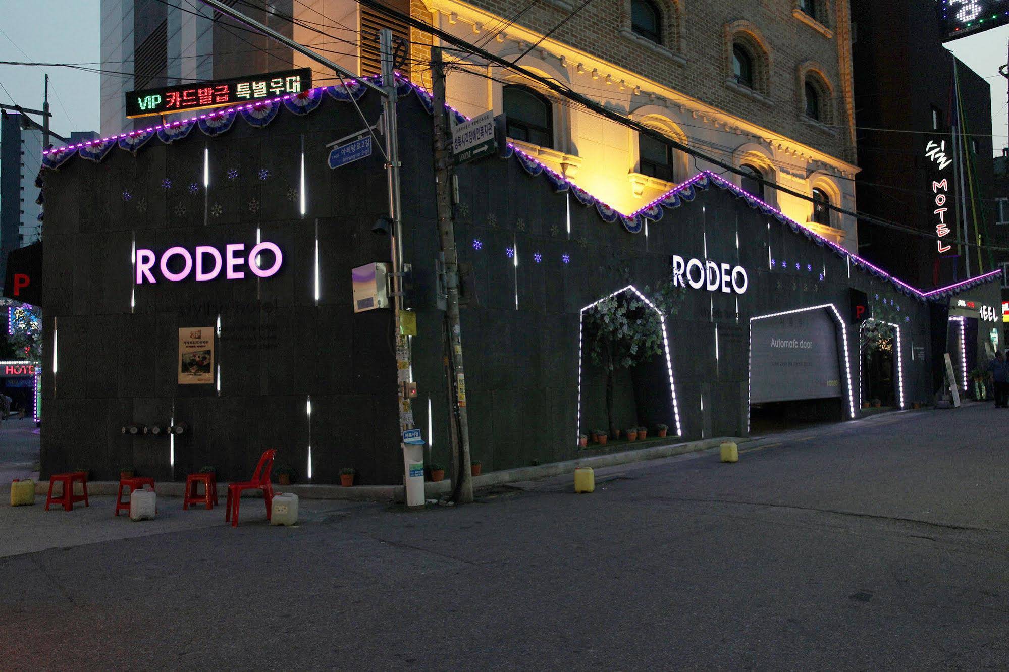 Rodeo Hotel