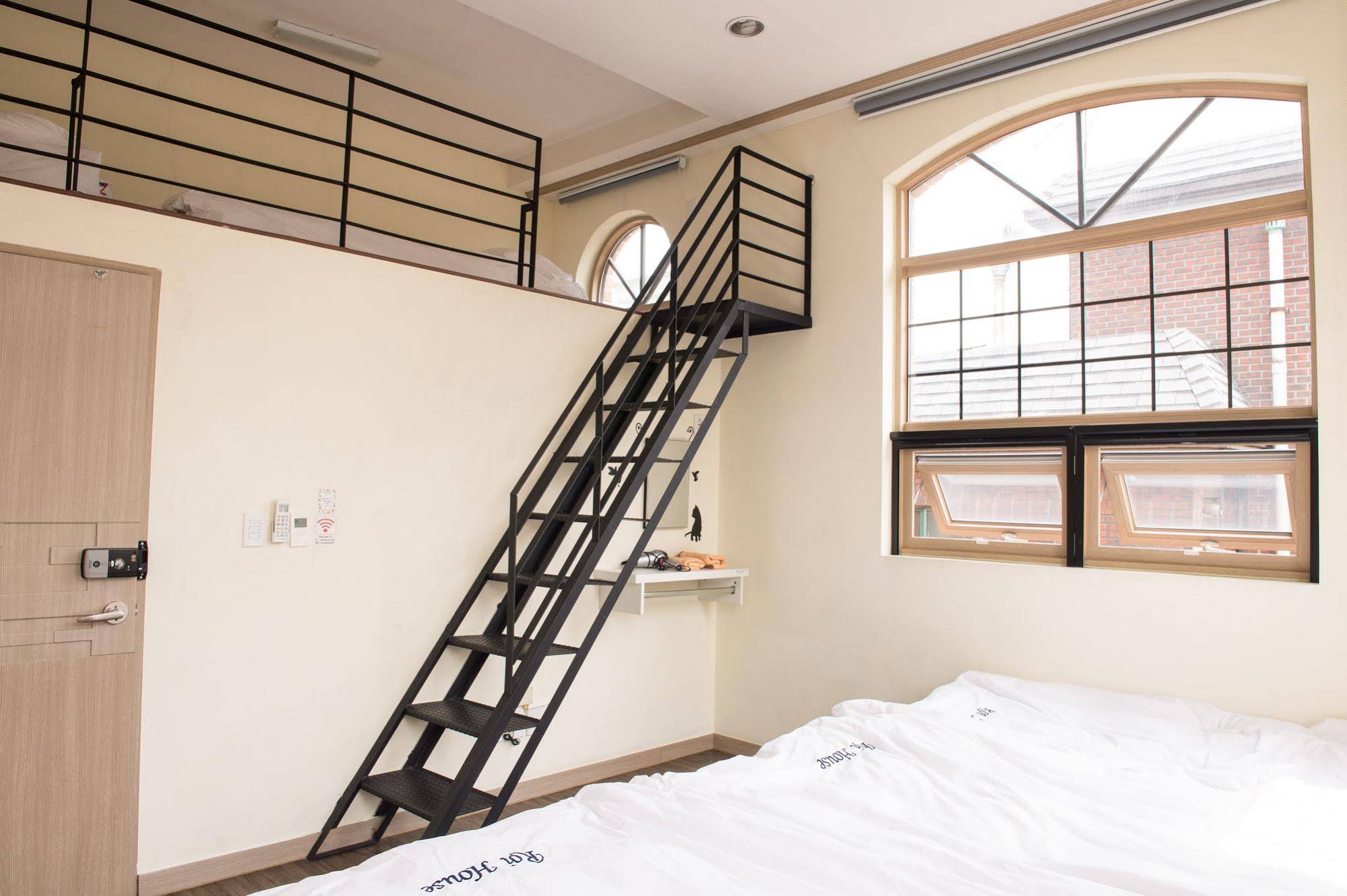 Roi Guest House