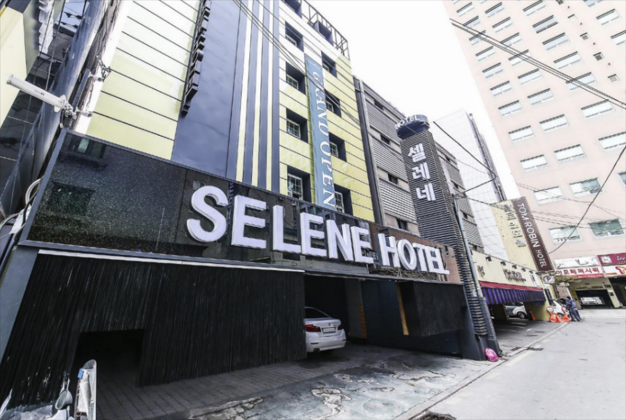 Selene Hotel