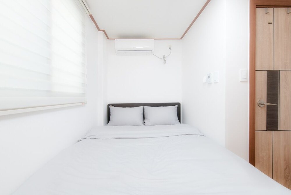 Olive Hostel