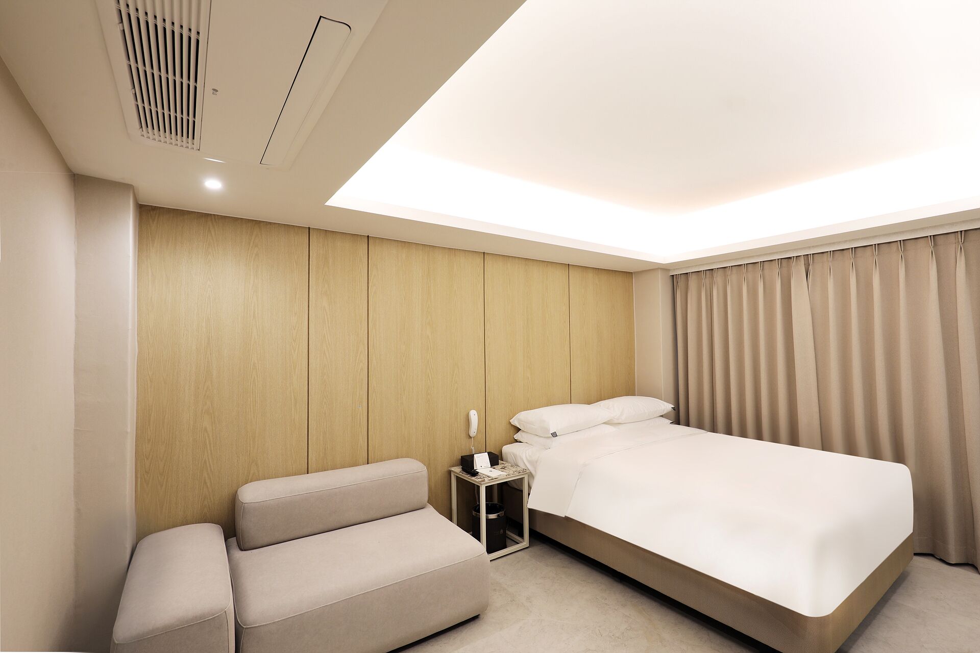 Seoul Inn Hotel by the Designers