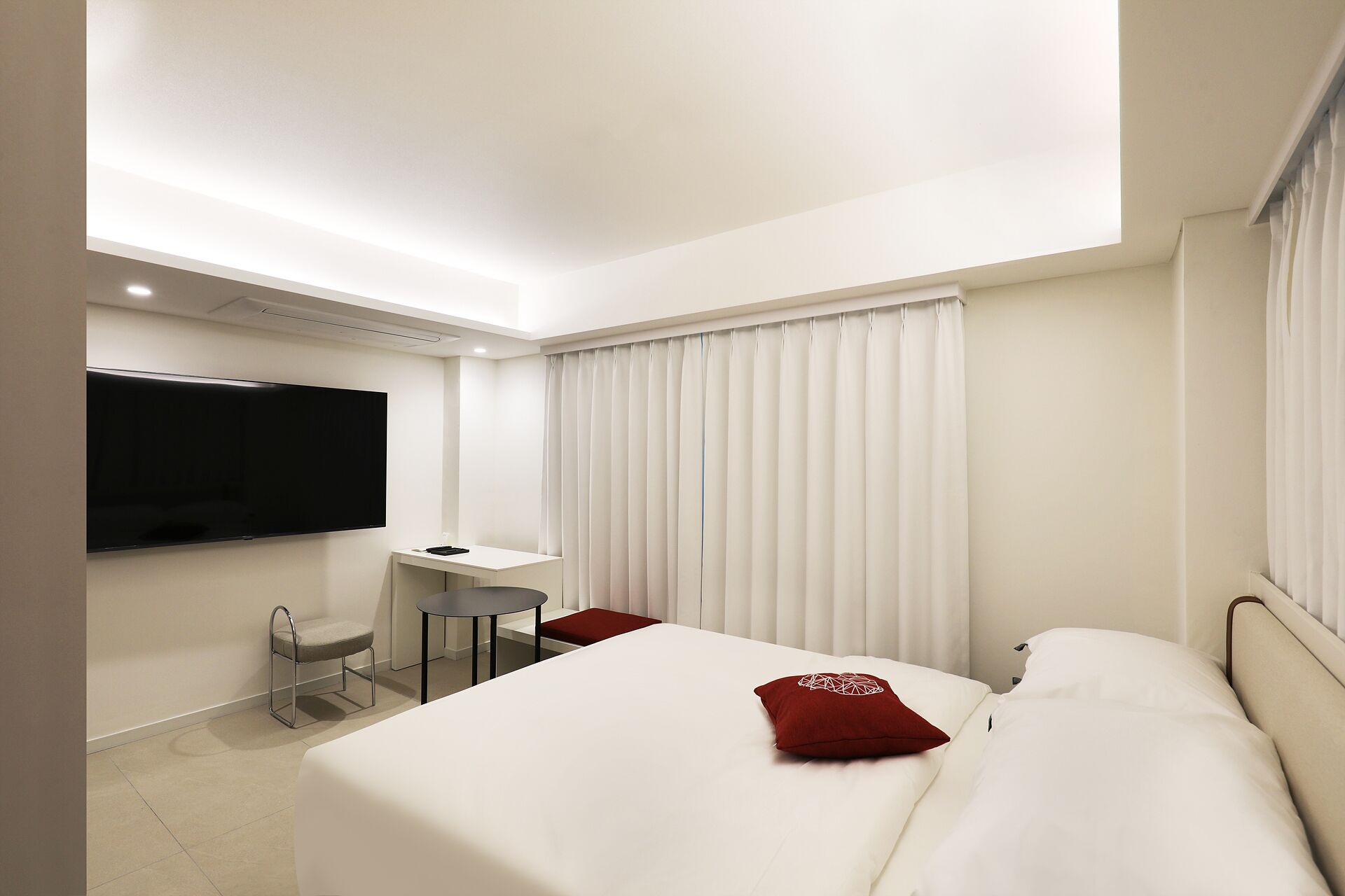 Seoul Inn Hotel by the Designers