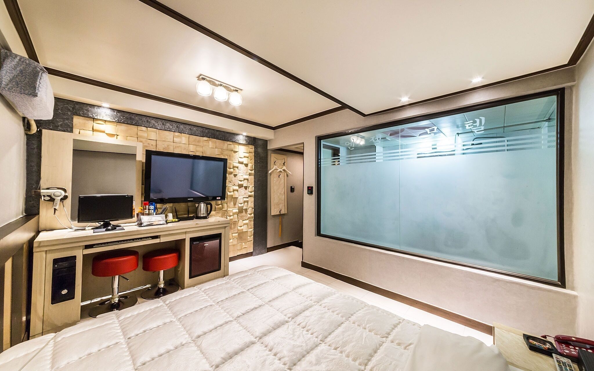 Seoul National University Angel