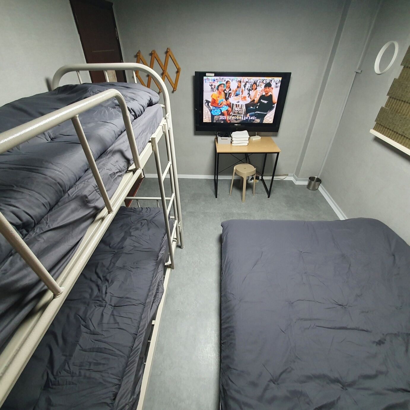 Seven Hostel