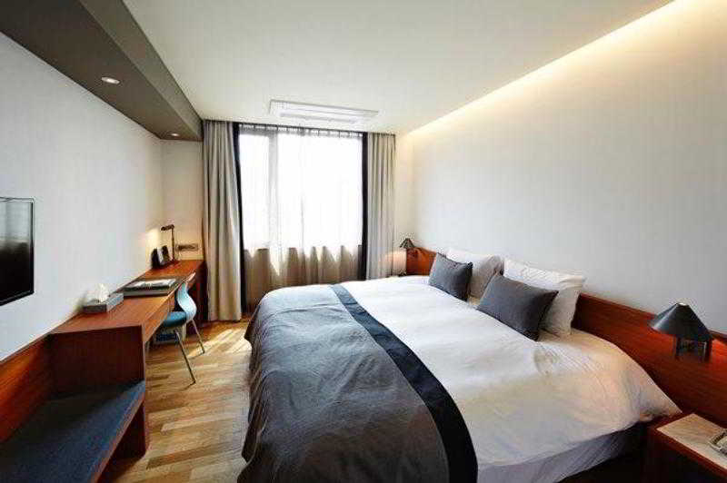 Shinshin Hotel Myeongdong