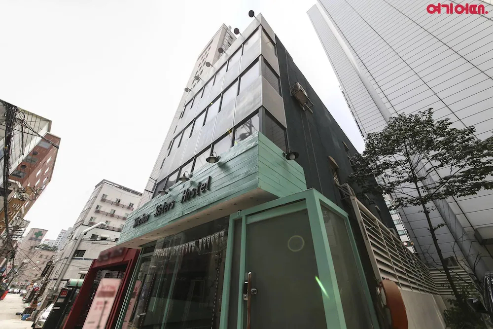 Sinchon Sisters Hostel