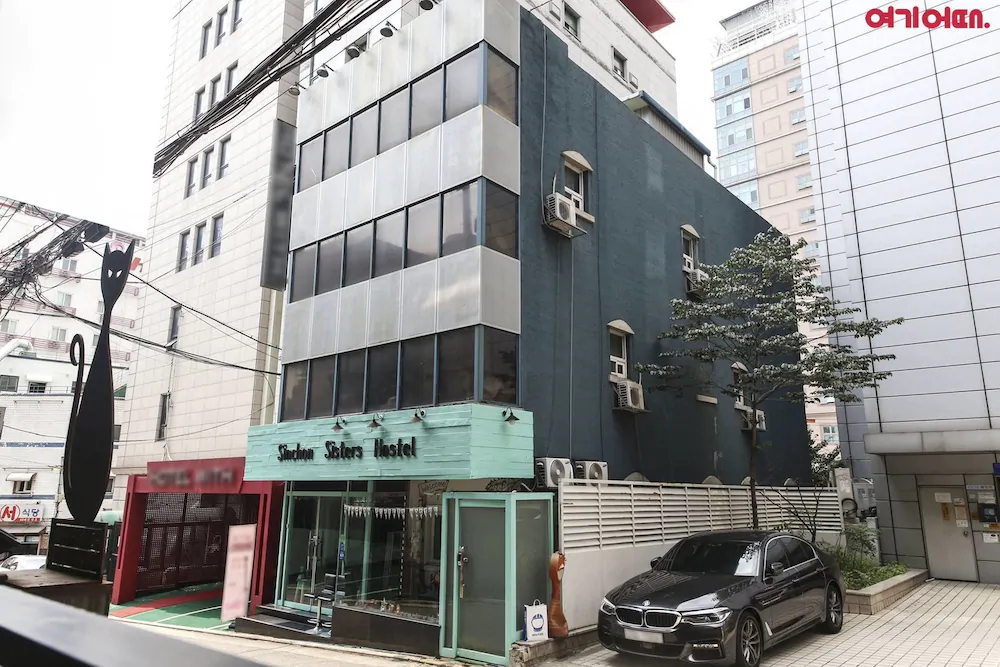 Sinchon Sisters Hostel
