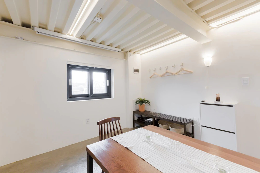 Sio Hostel L-Suite