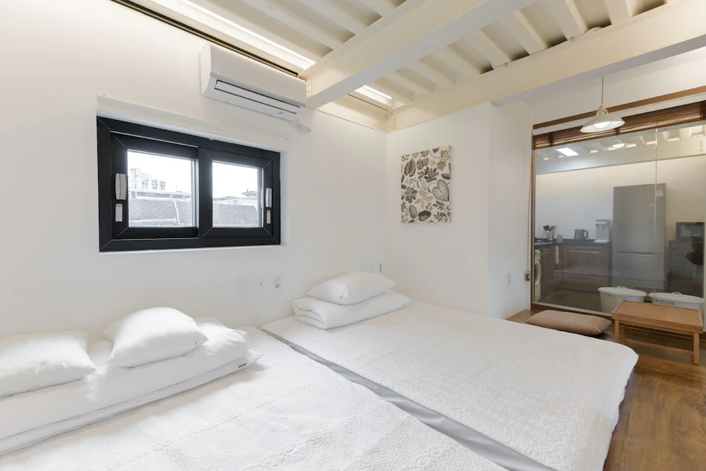 Sio Hostel L-Suite