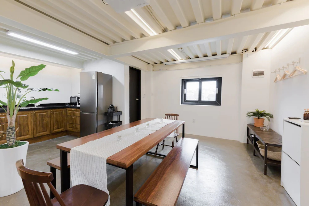 Sio Hostel L-Suite