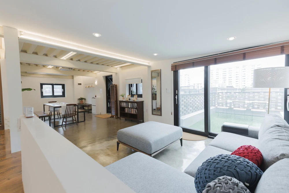 Sio Hostel L-Suite