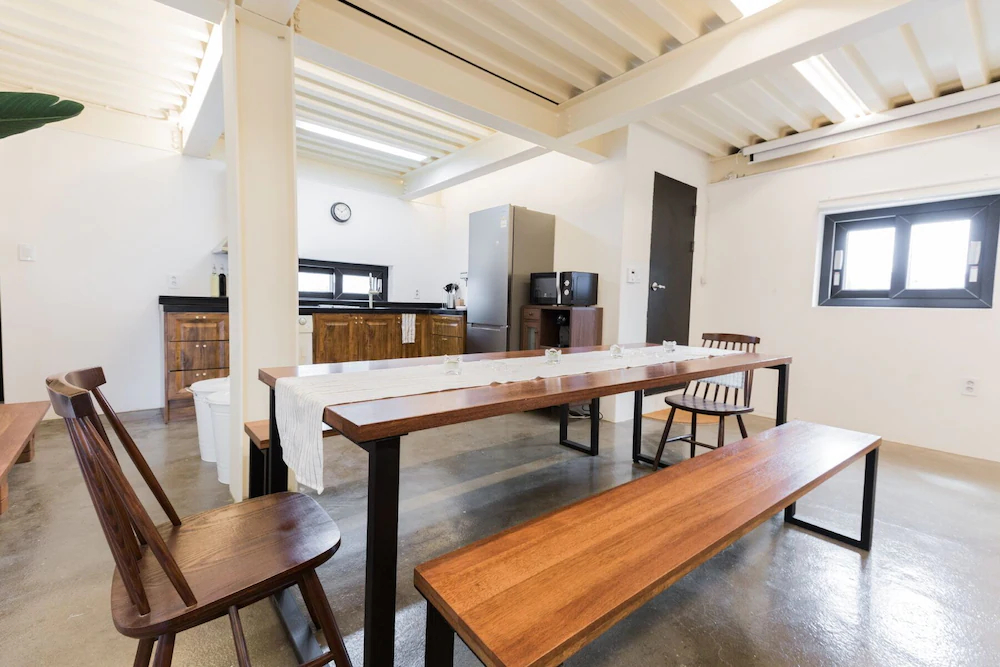 Sio Hostel L-Suite