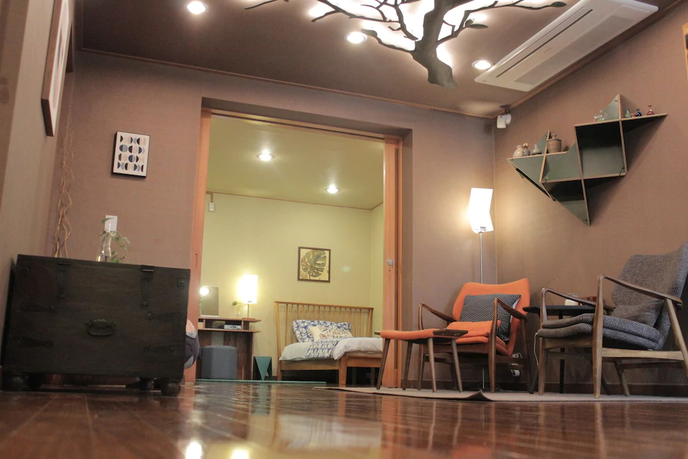 Slow Tree House Hongdae