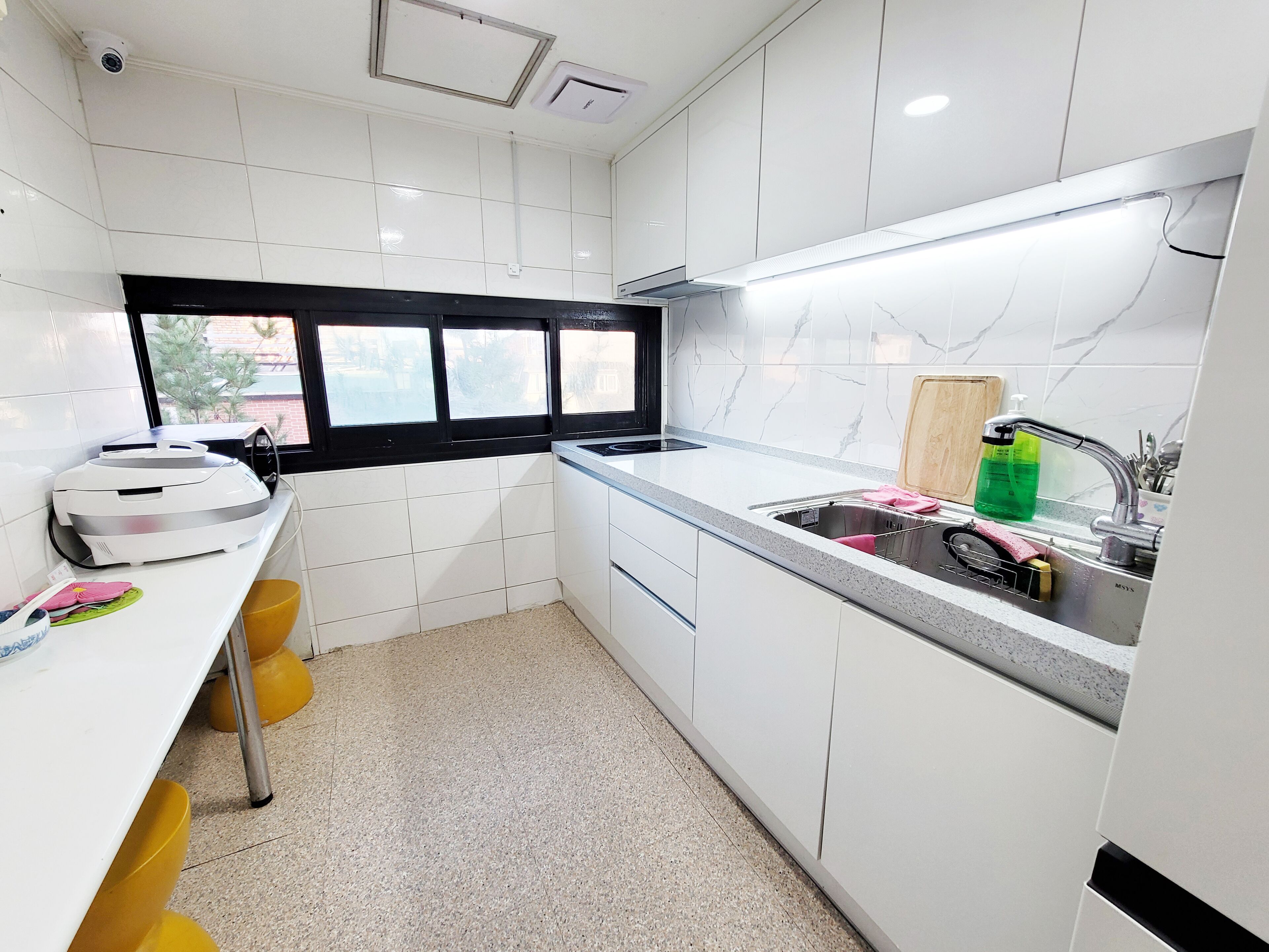 Snowflower Guesthouse