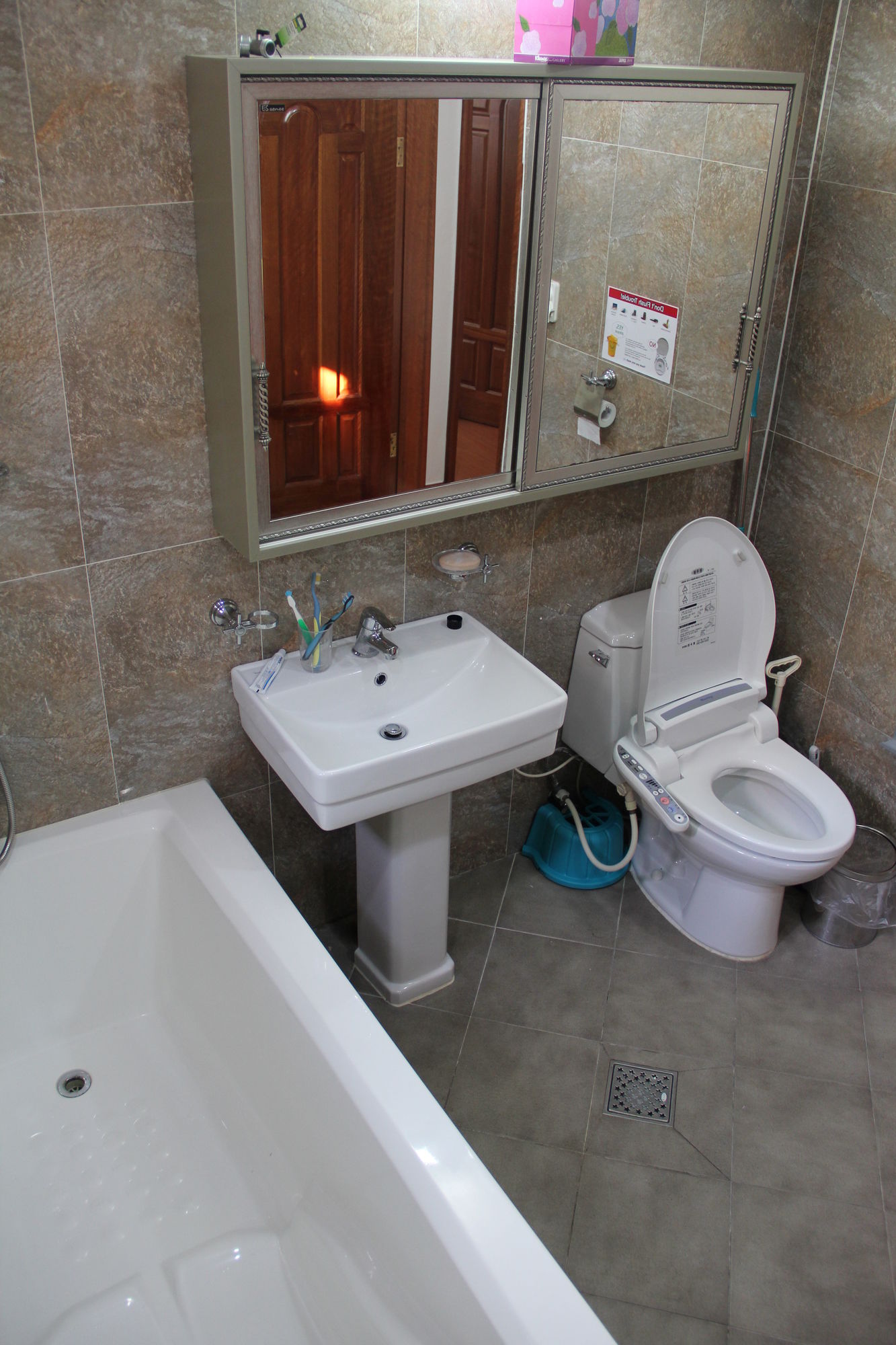 Sp@itaewon Guesthouse