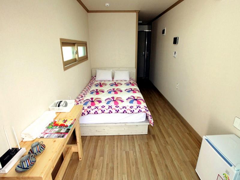 SS Guesthouse - Hostel