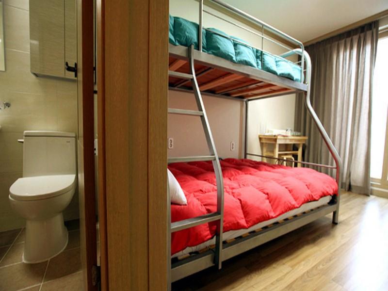 SS Guesthouse - Hostel