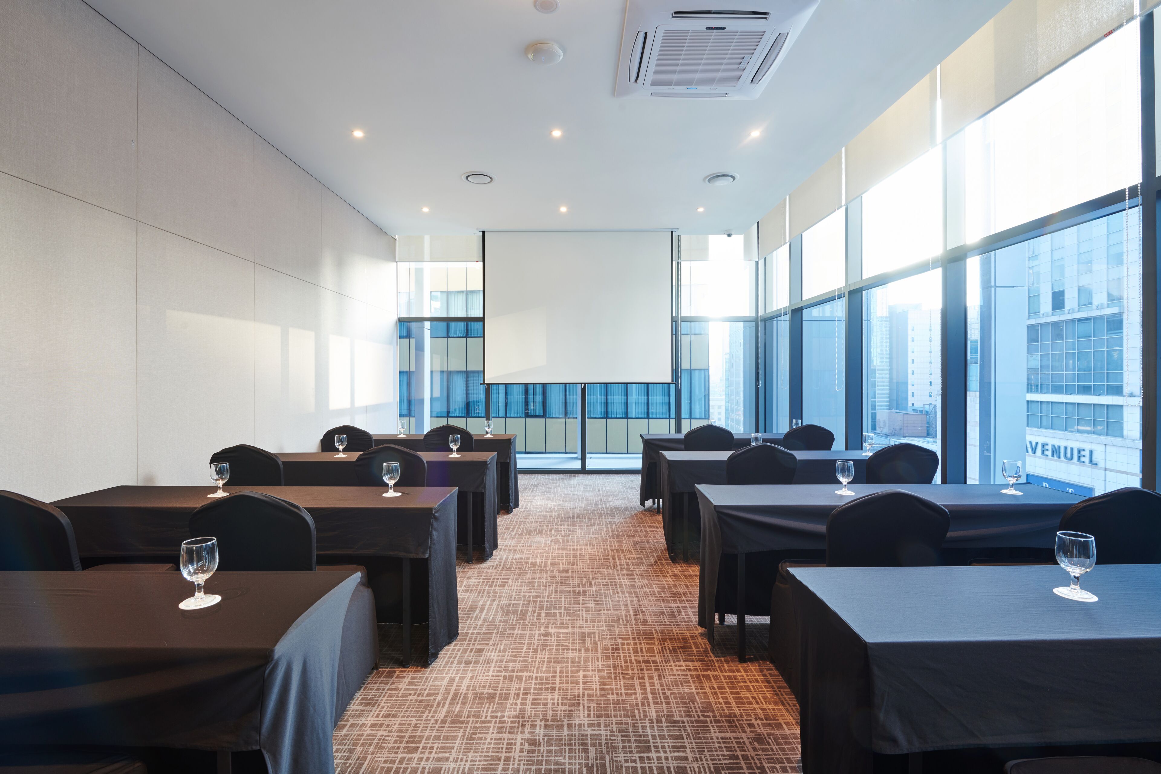 Stanford Hotel Myeongdong