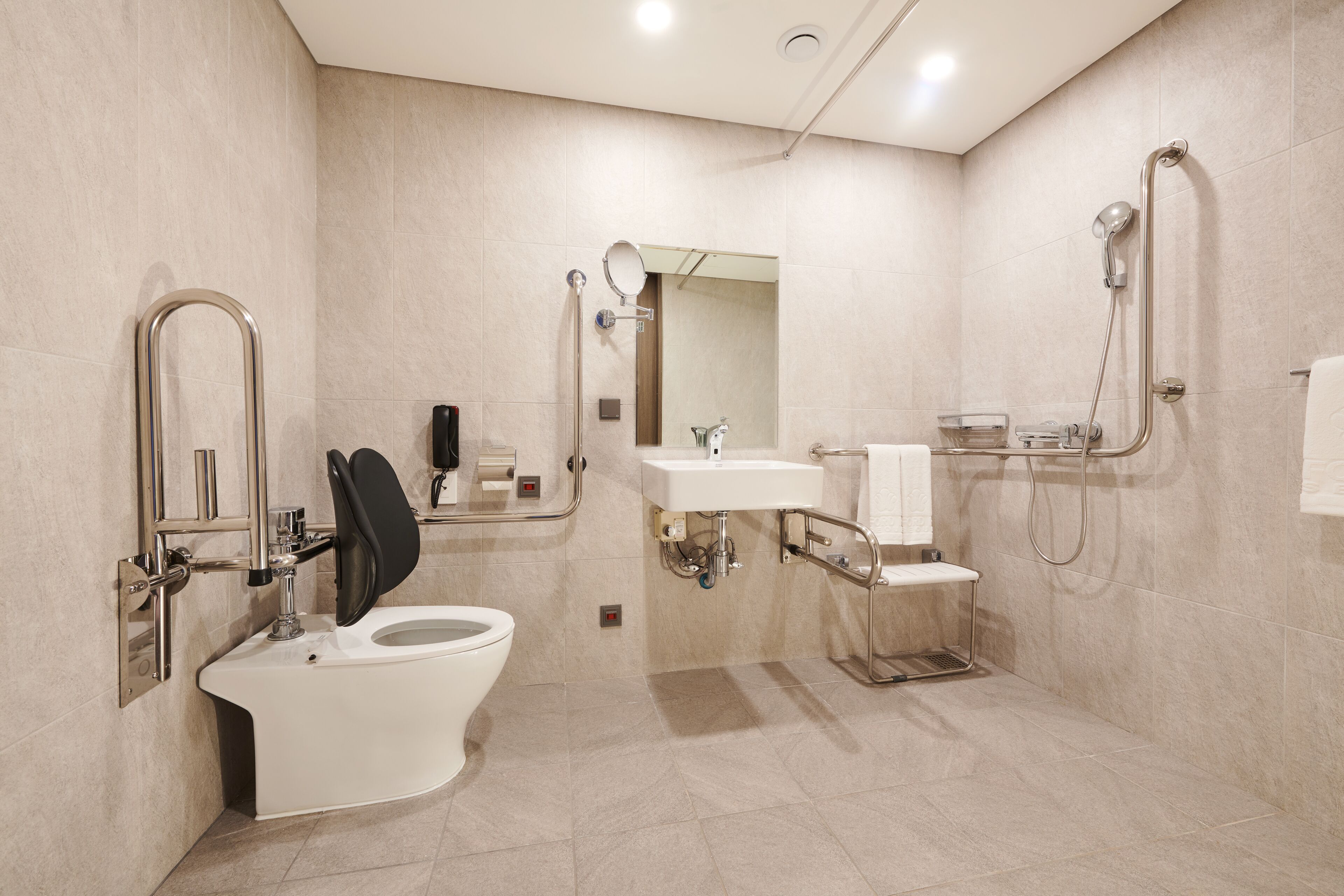 Stanford Hotel Myeongdong