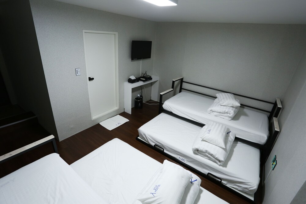 Star Hostel Myeongdong Ing
