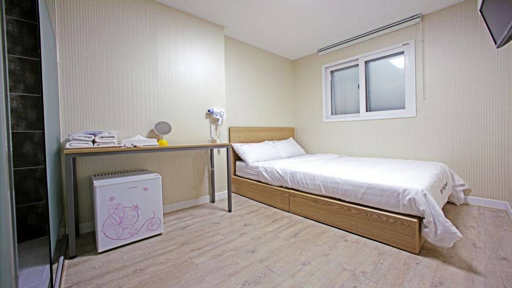 Starria Hostel