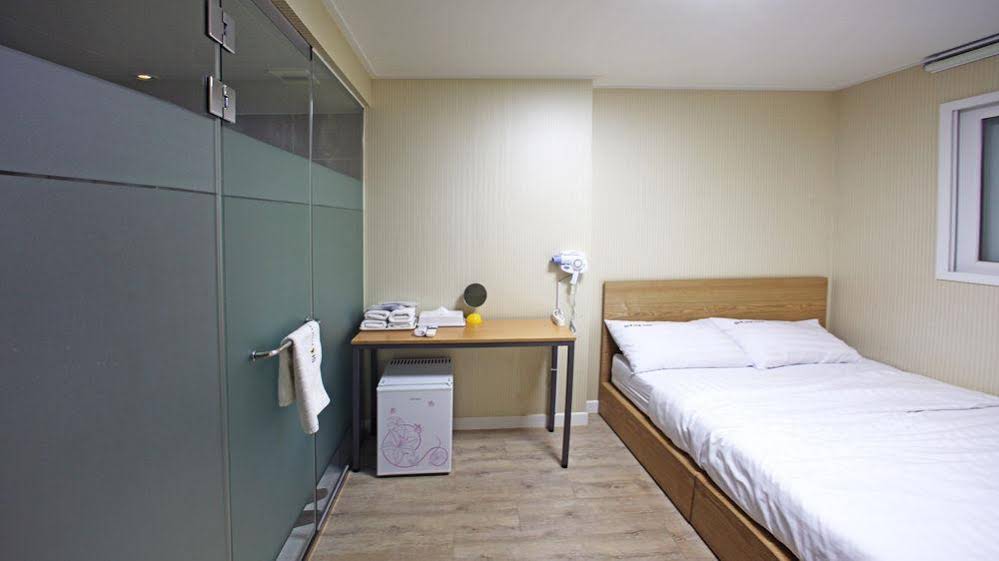 Starria Hostel
