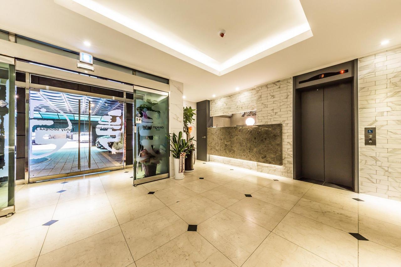 Stay Hotel