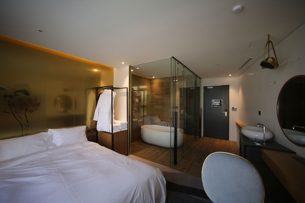 Stayrak Hotel
