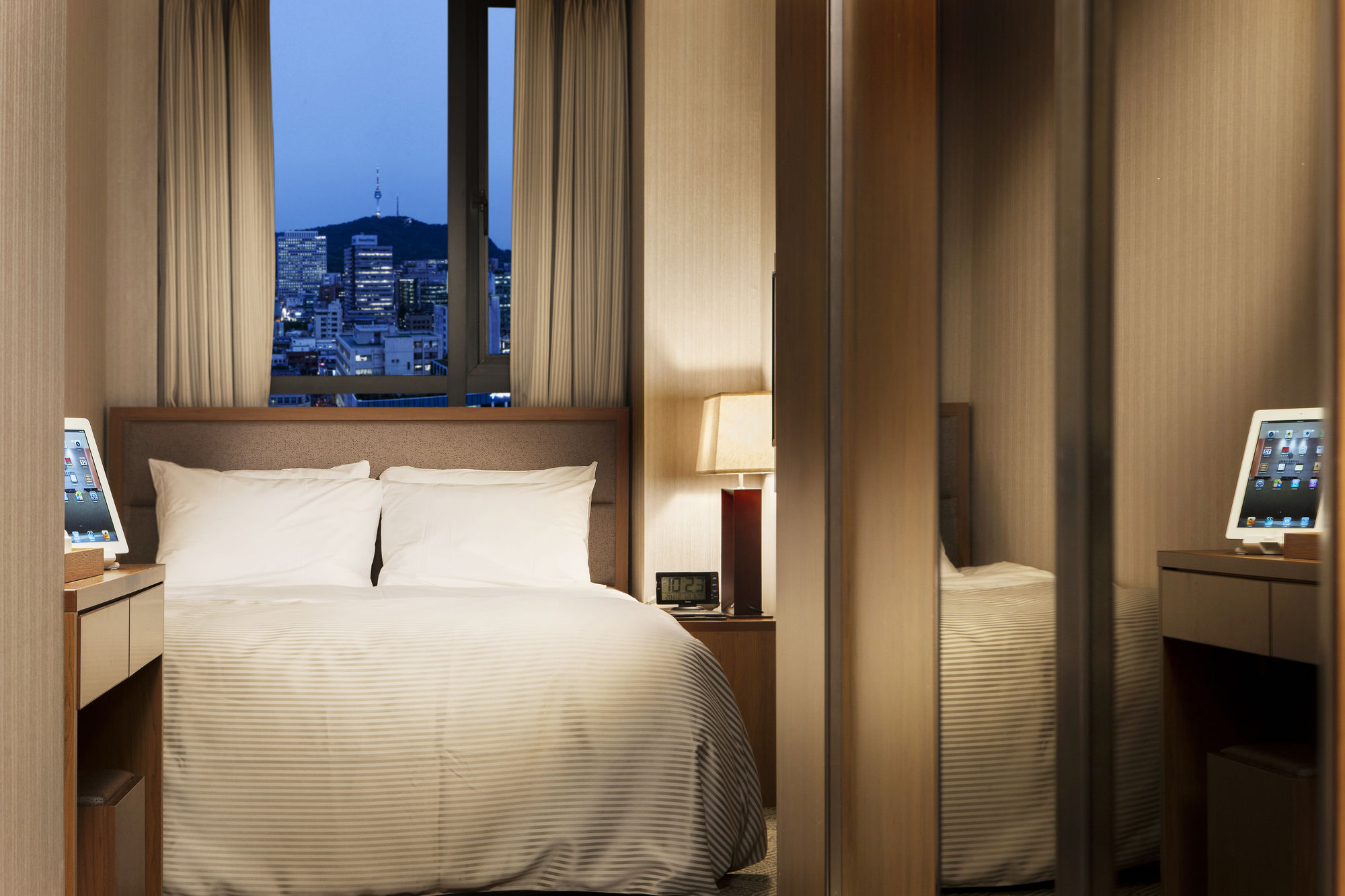 Staz Hotel Myeongdong 1