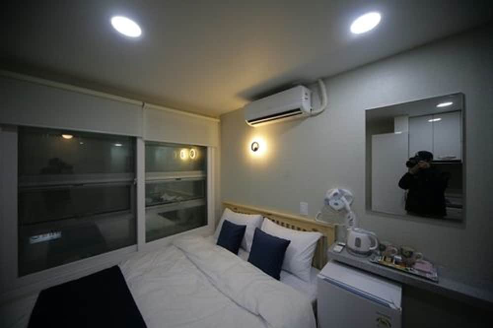 Stella Hostel