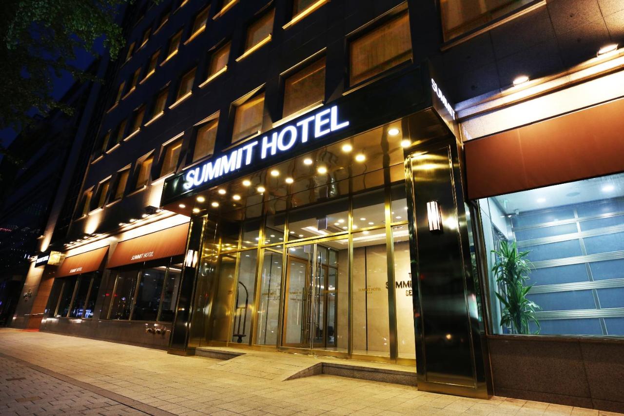 Summit Hotel