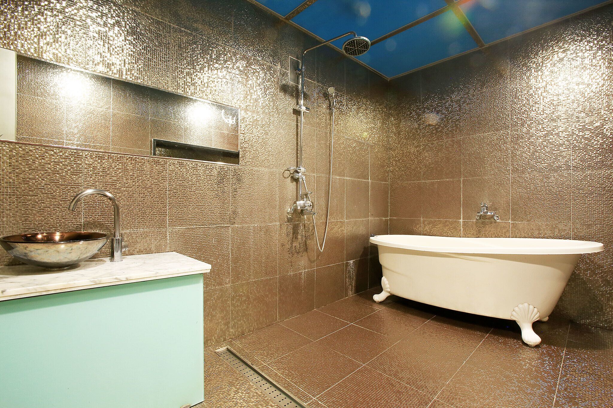 Suyu Solid Hotel