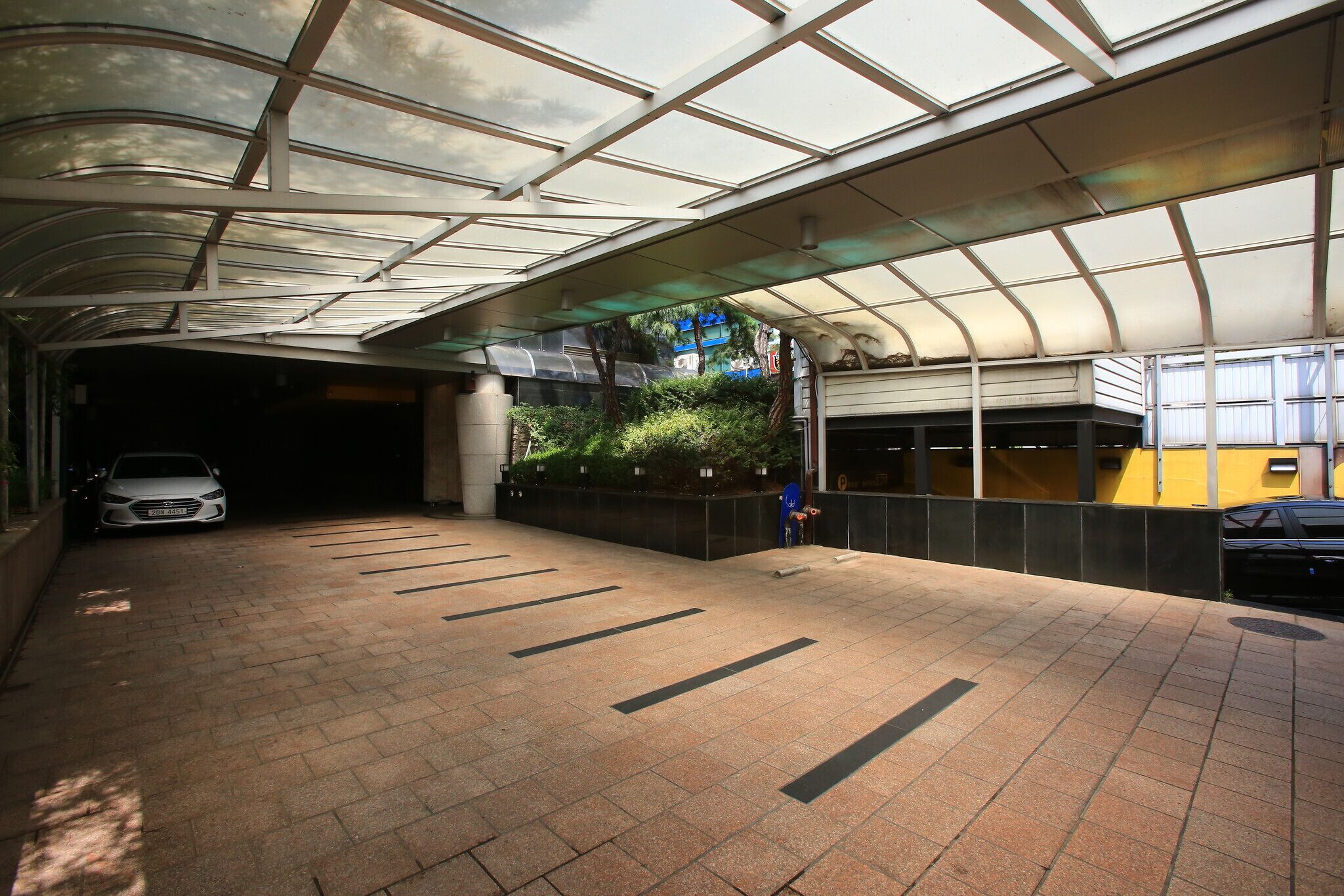 Suyu Solid Hotel