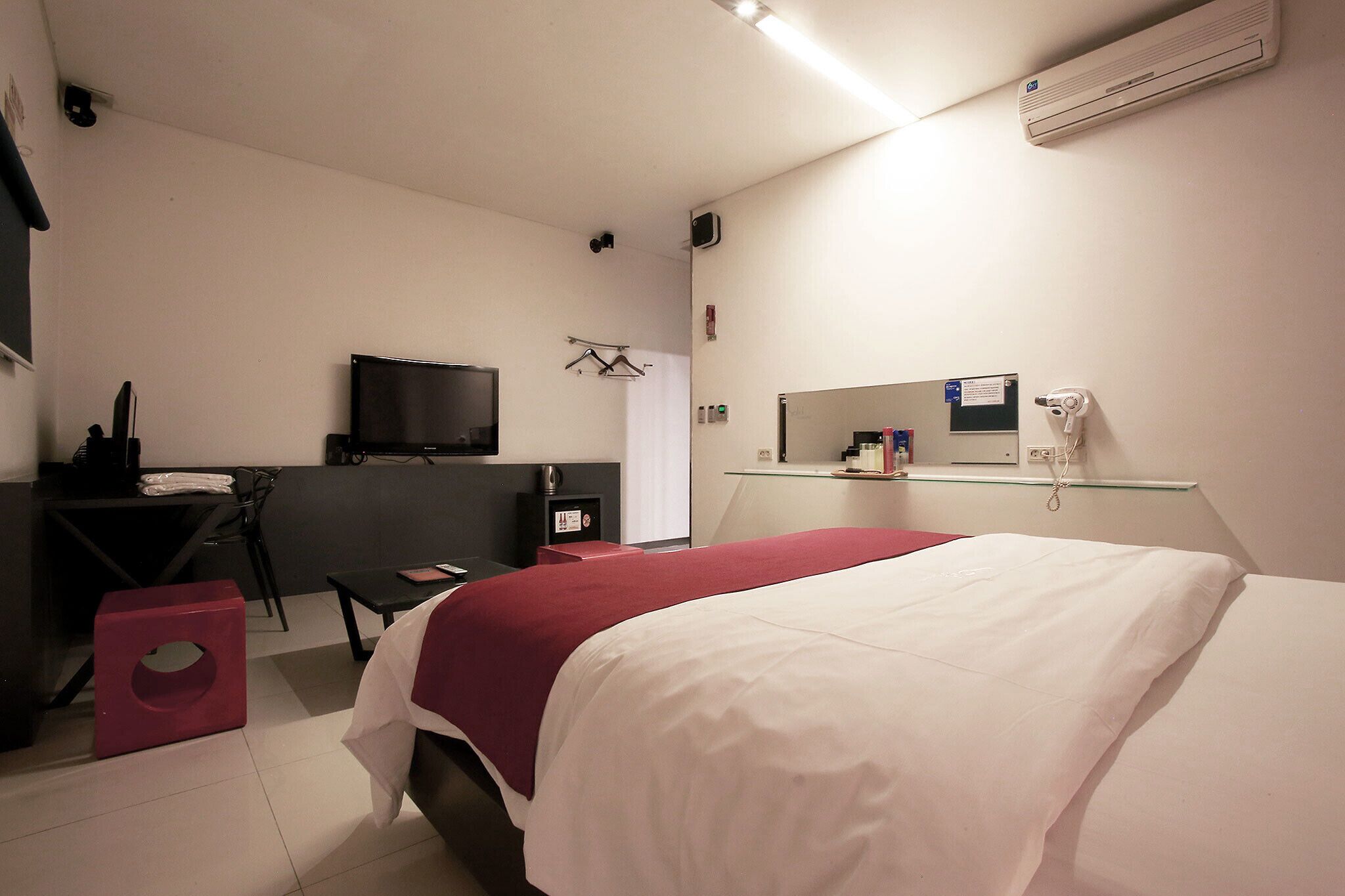 Suyu Solid Hotel