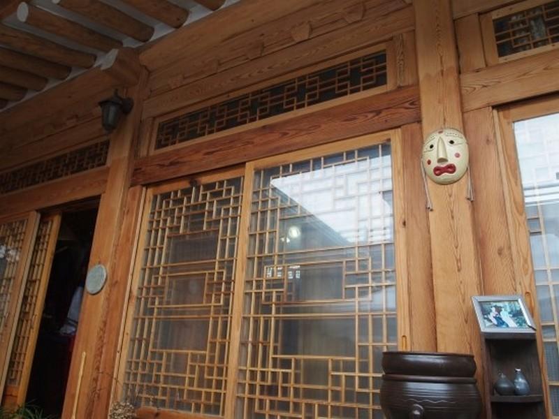 Tea Hanok Guesthouse
