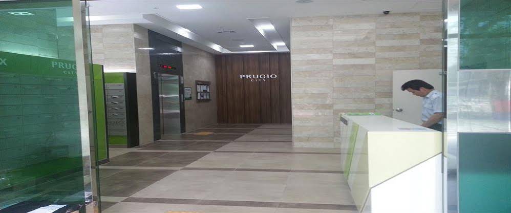 Ten-Q Global Residence