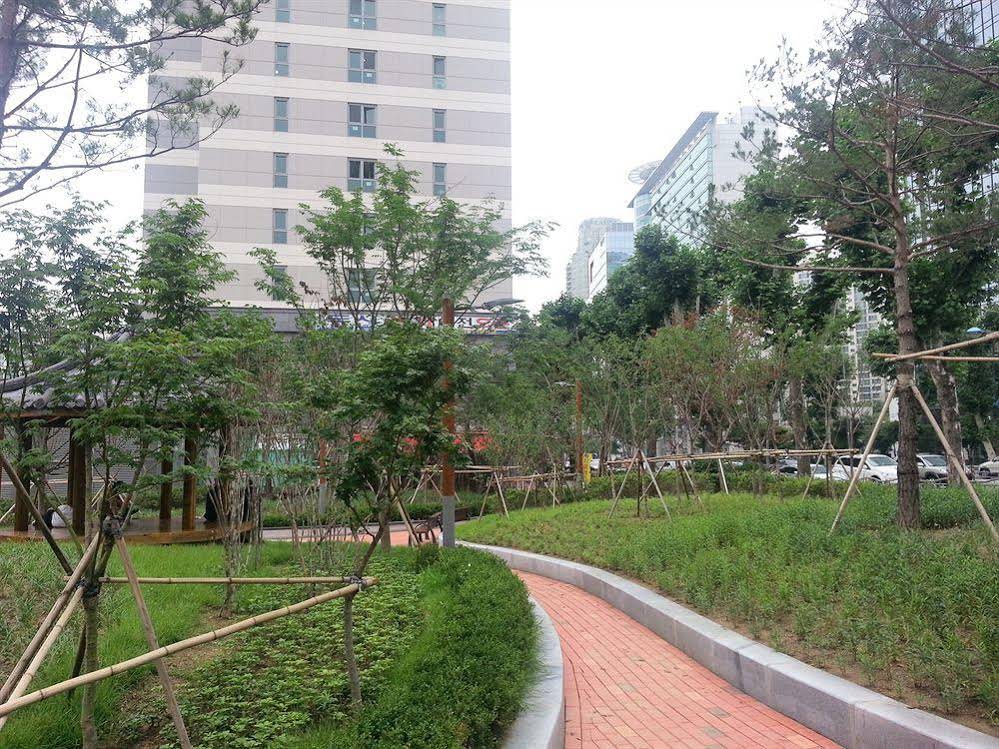 Ten-Q Global Residence