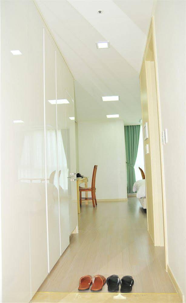 Ten-Q Global Residence