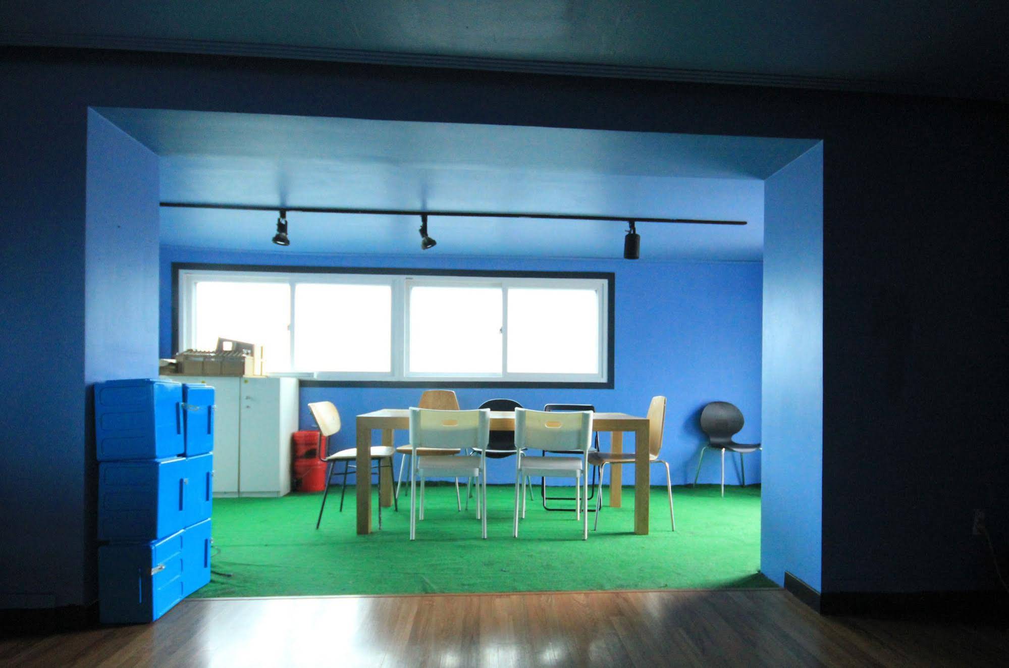 The One Hostel