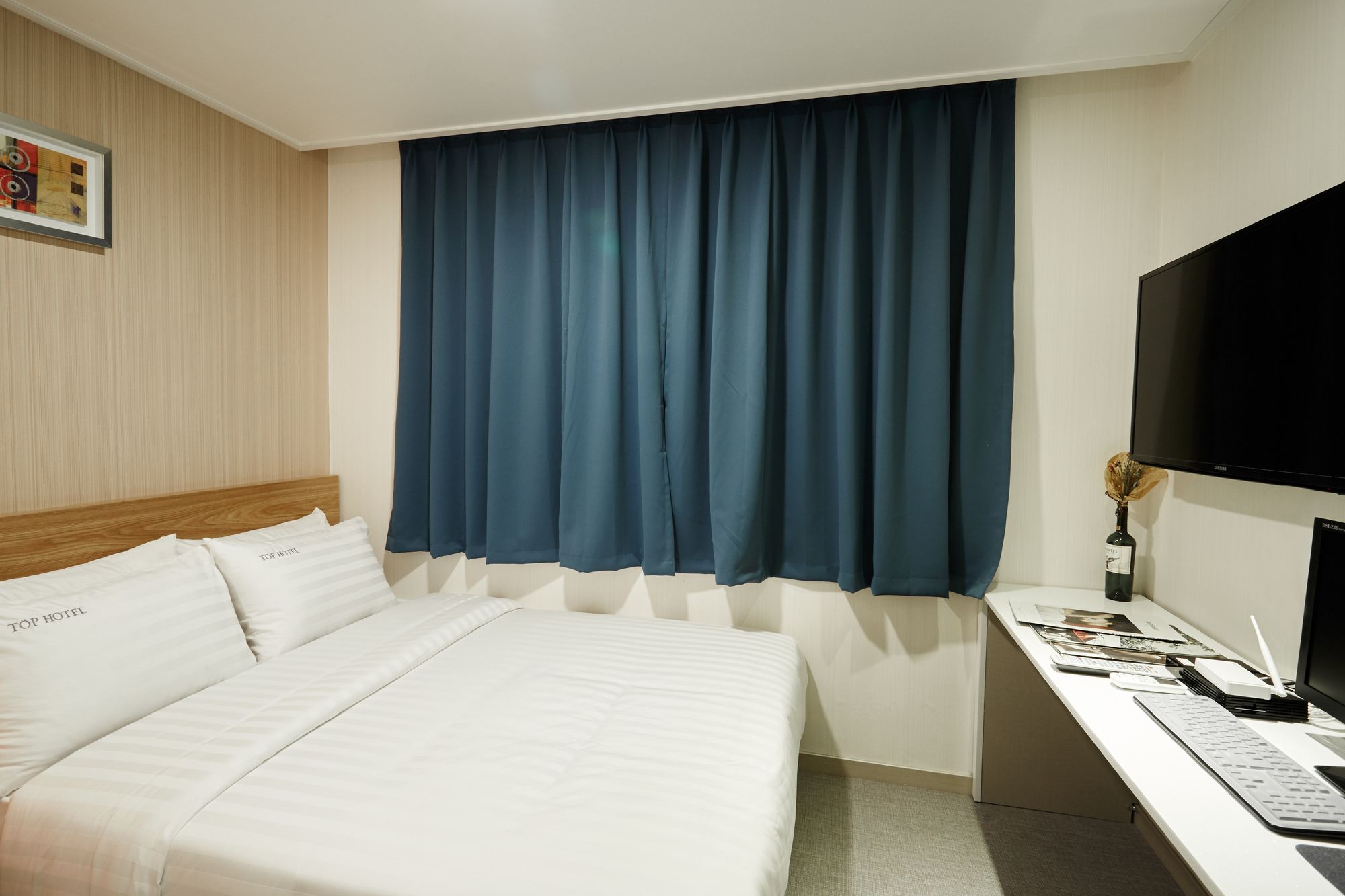 Top Hotel & Residence