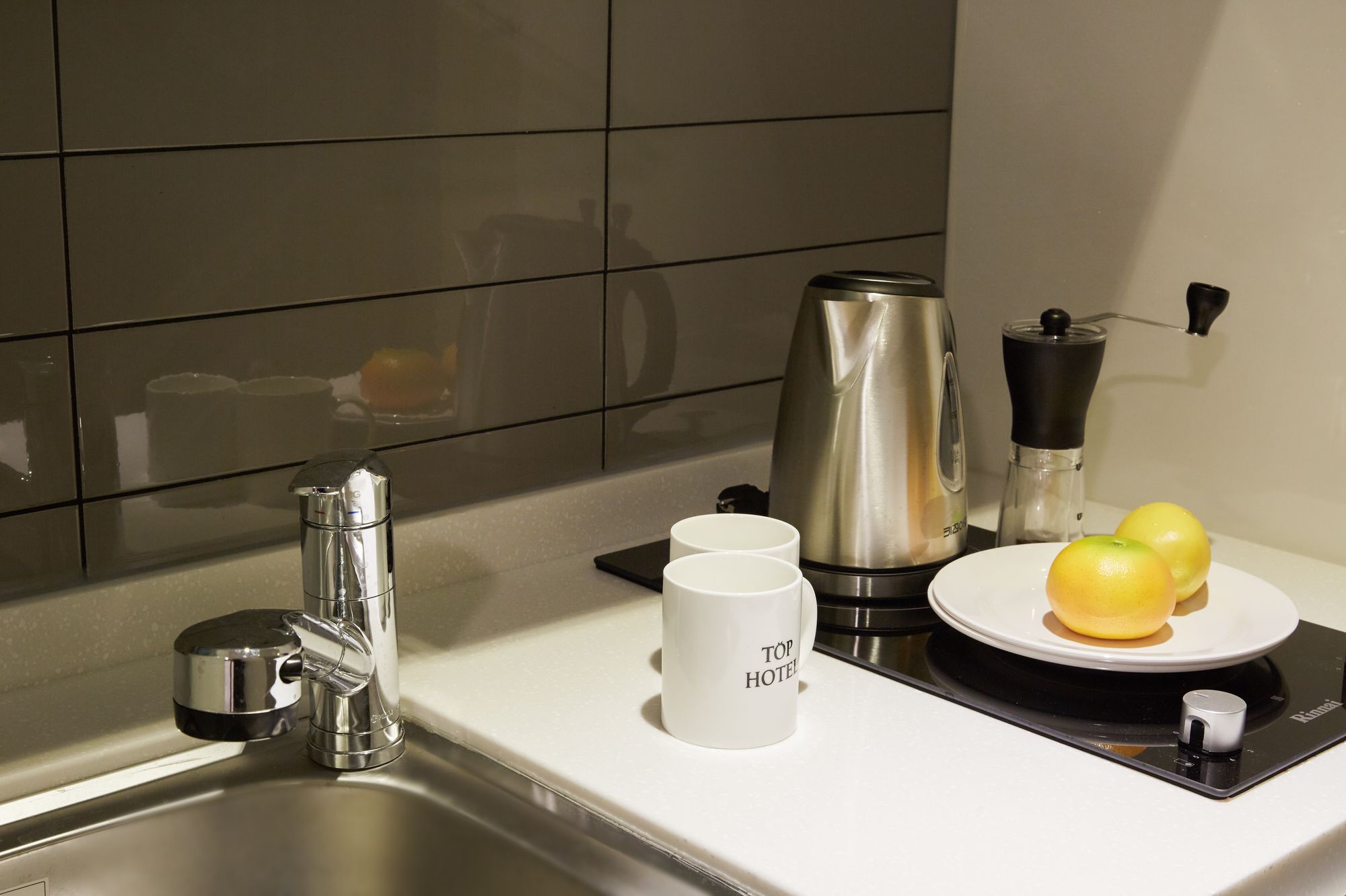 Top Hotel & Residence