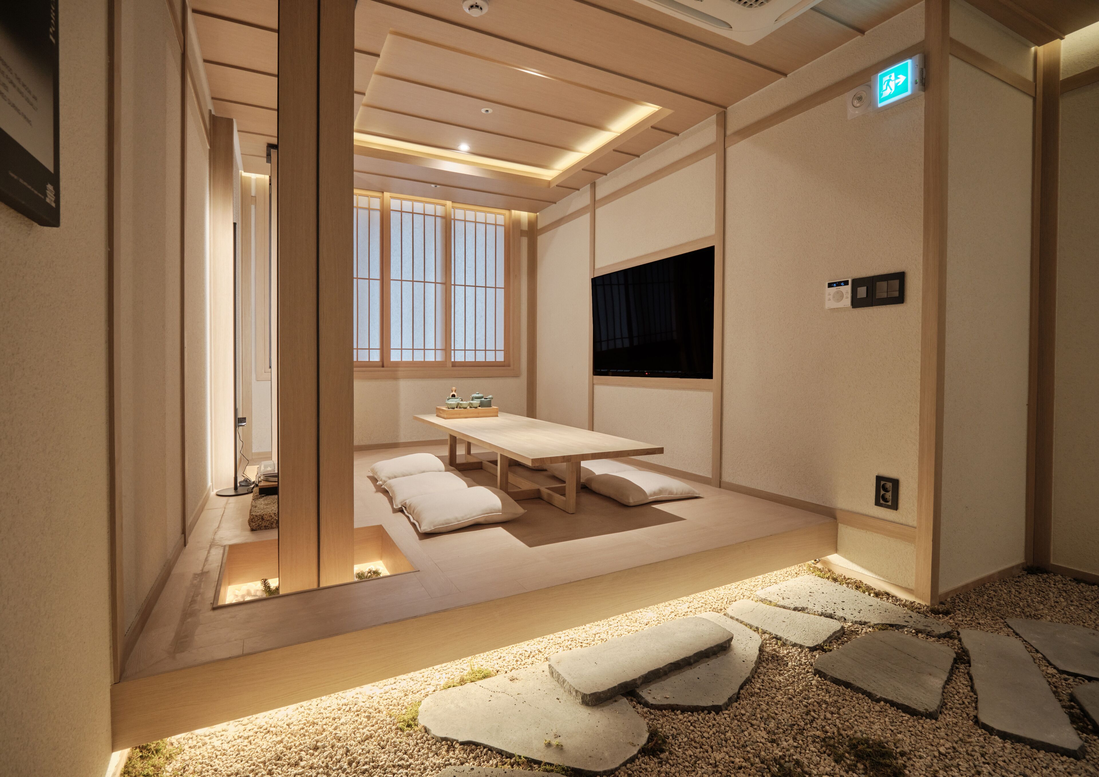 Uh Suite Central Seoul