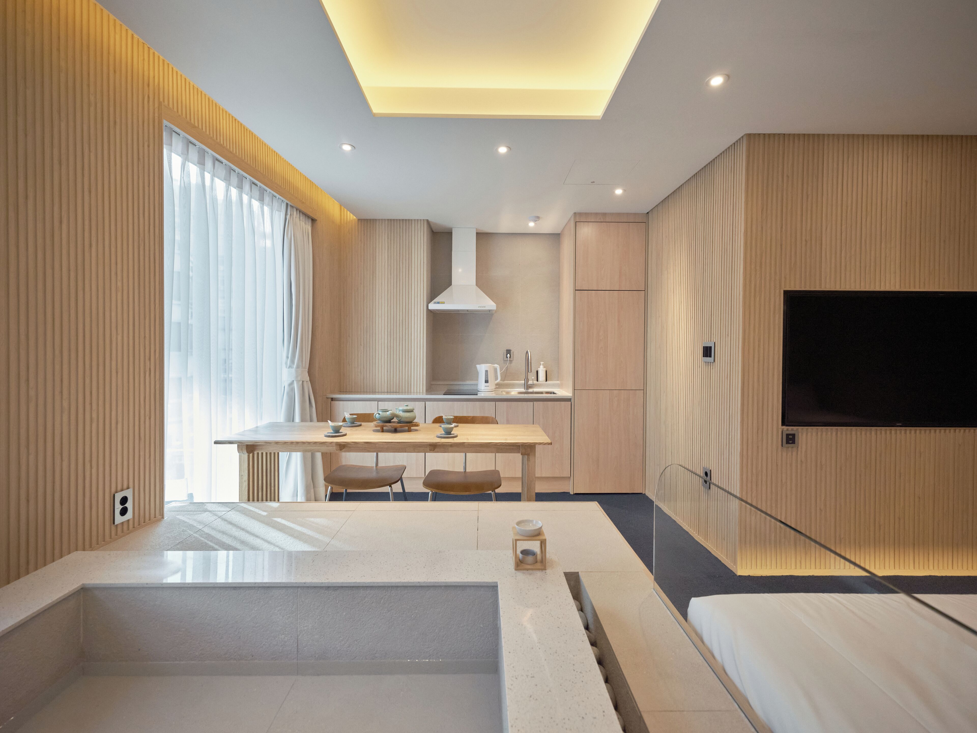 Uh Suite Seoul Square