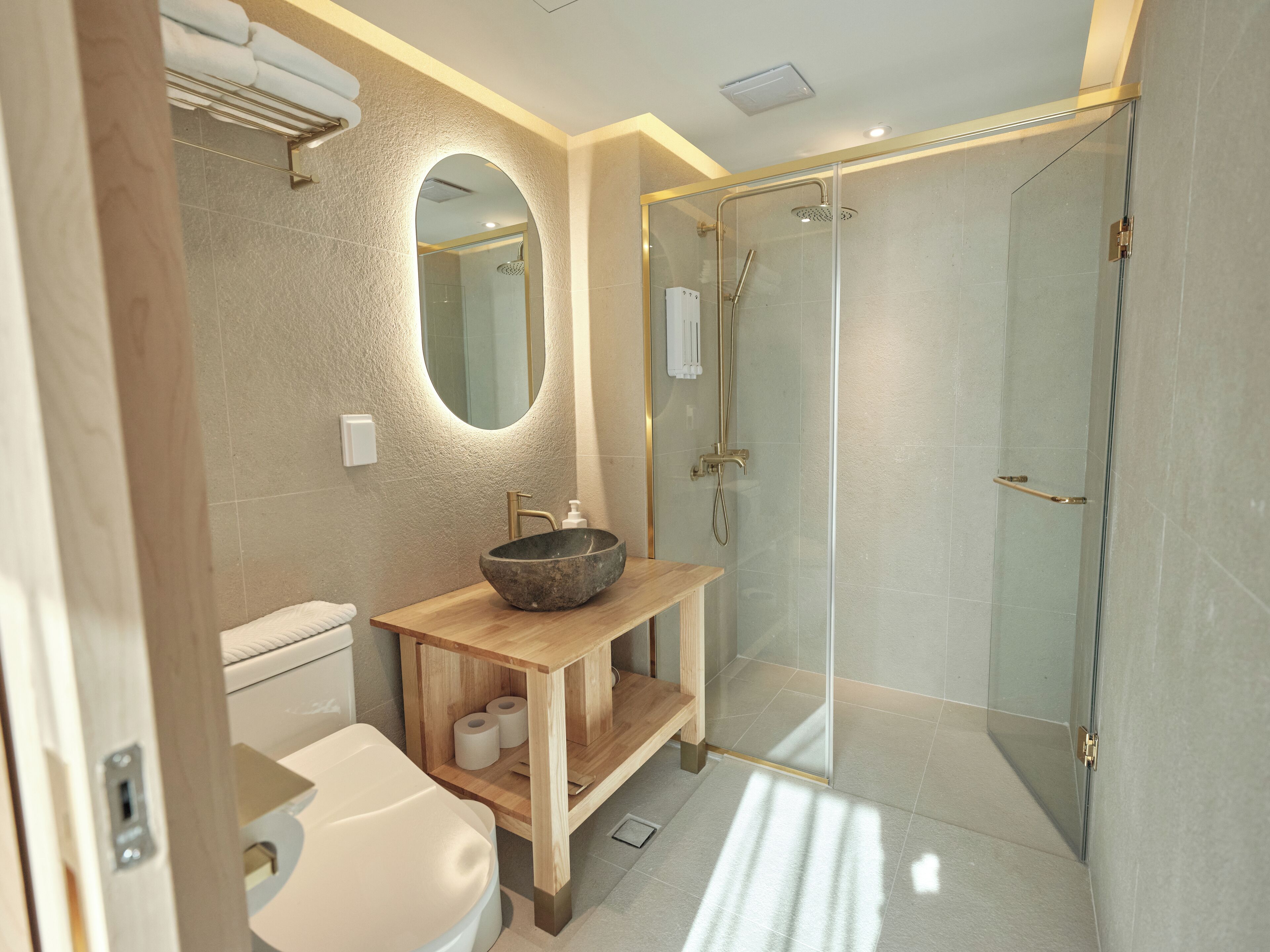Uh Suite Seoul Square