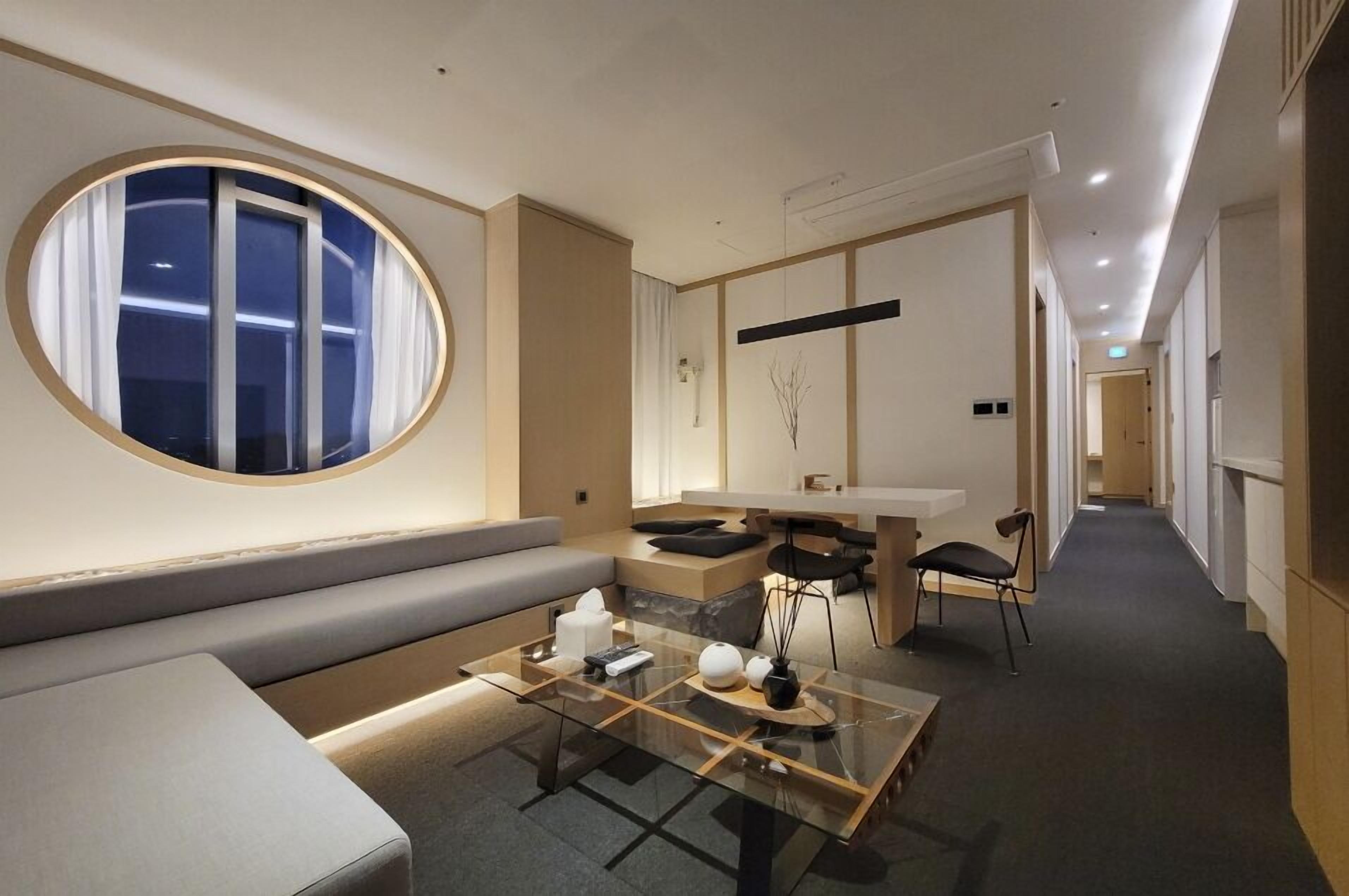 UH Suite The Seoul