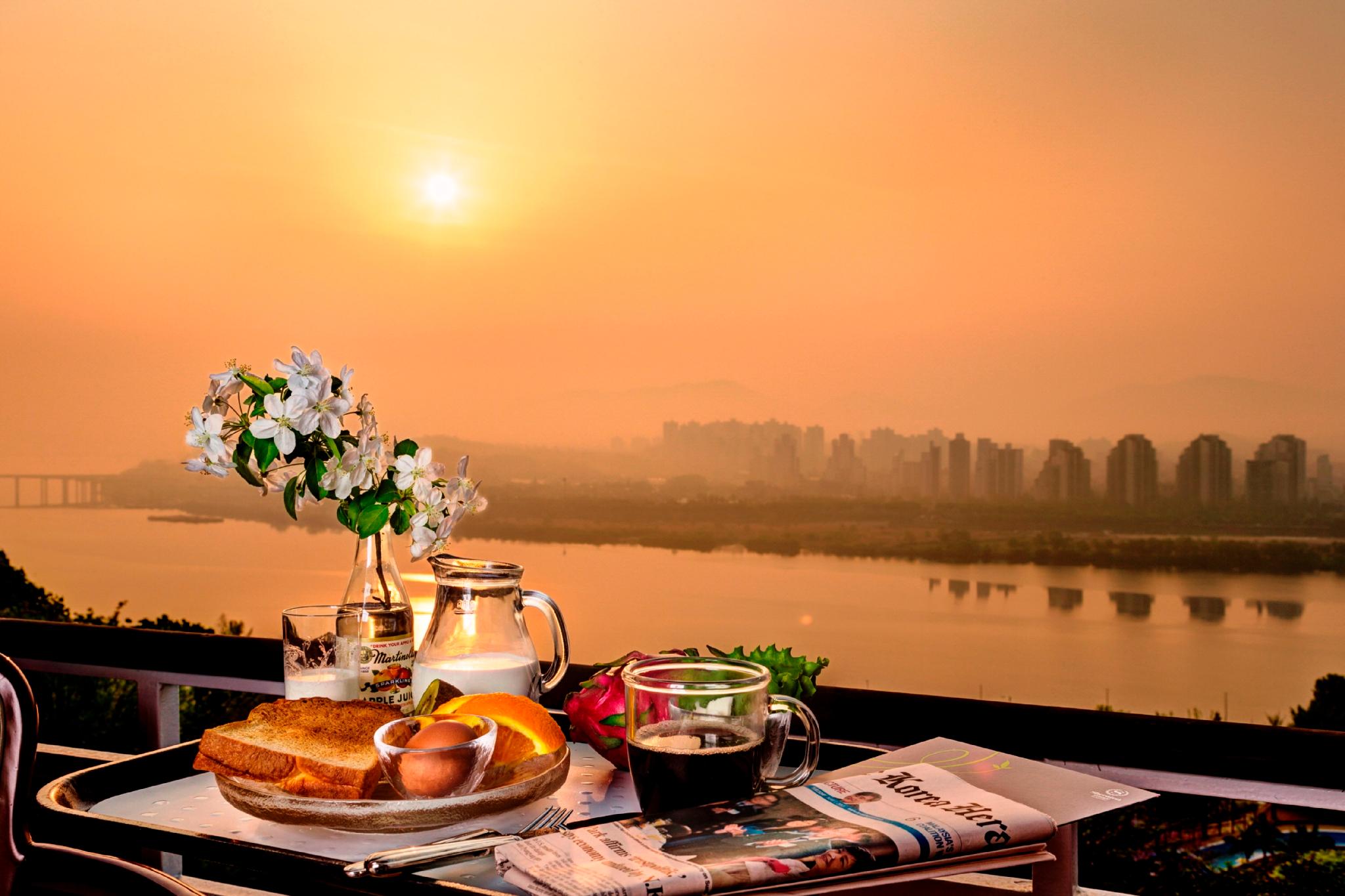 Walkerhill Douglas House