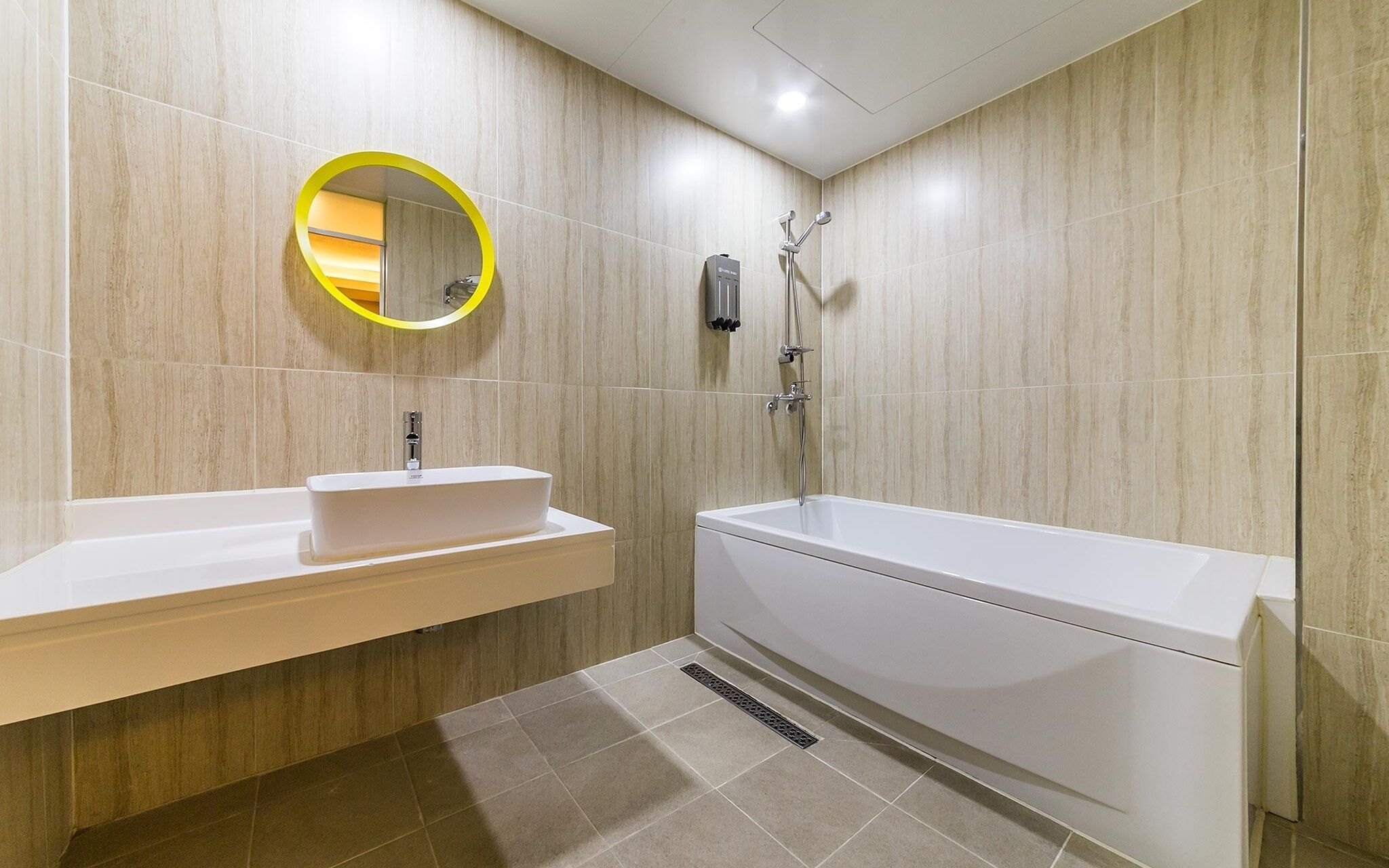 Wolgok Hotel Baro