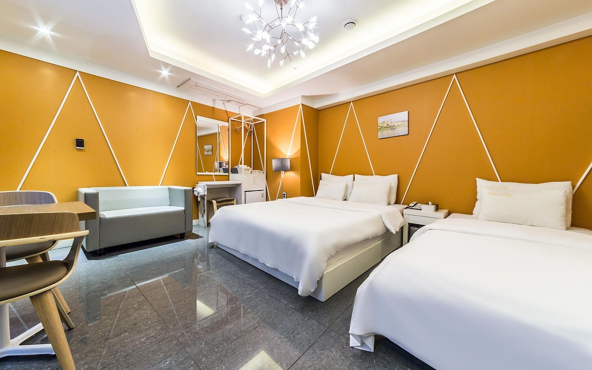 Wolgok Hotel Baro