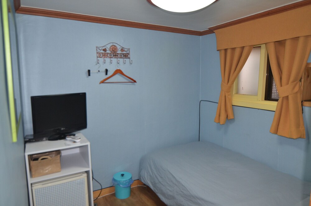 Yakorea Hostel Itaewon